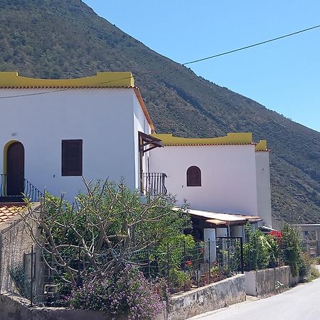 Casa Garibaldi Apartment Leni Bagian luar foto